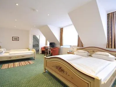 Otel Tilman Riemenschneider 4*