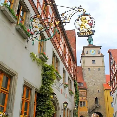 Hotel Tilman Riemenschneider By Ans 4*